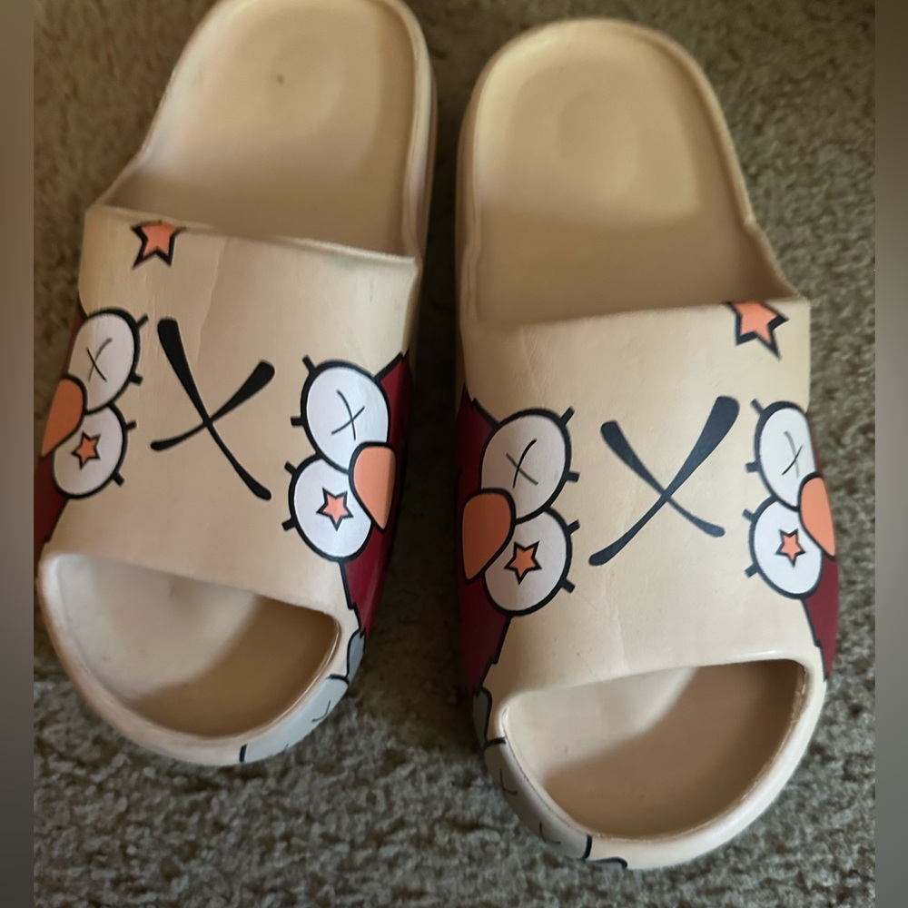 Elmo slides